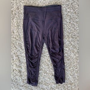 Nomads Flex Capris